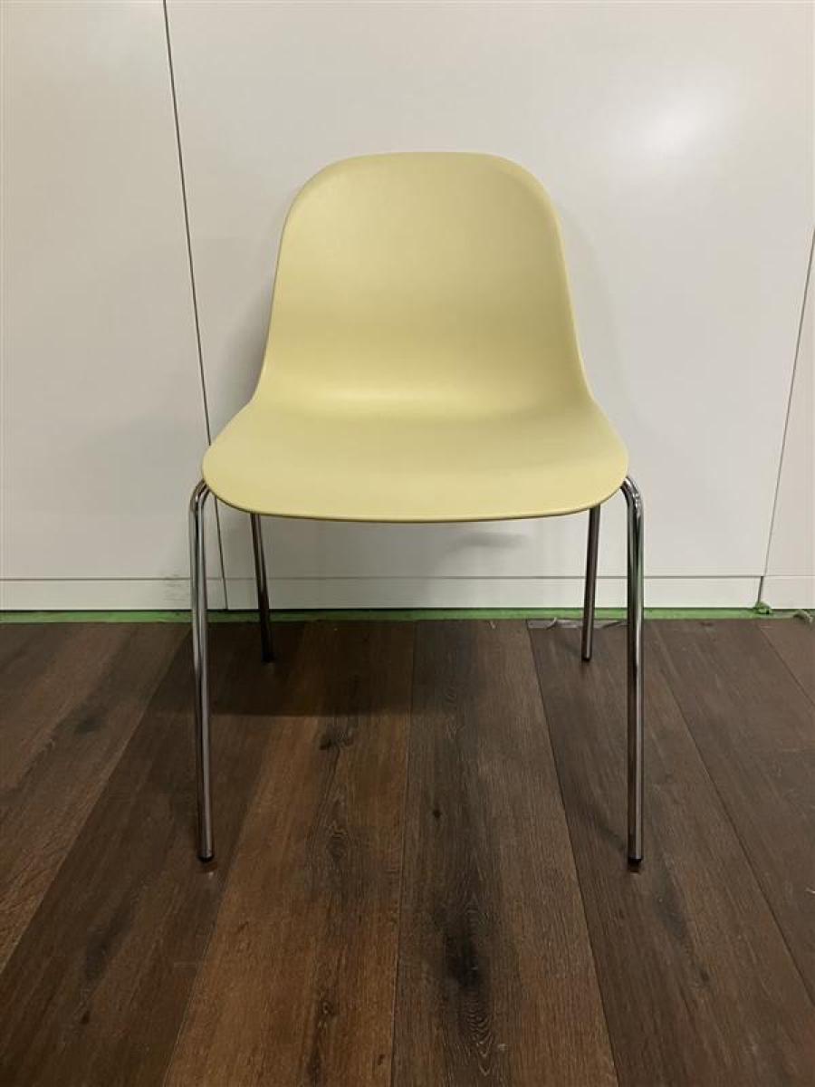 中古】ニーノチェア KLU-200-Z9U5 イトーキ/ITOKI スタッキングチェア