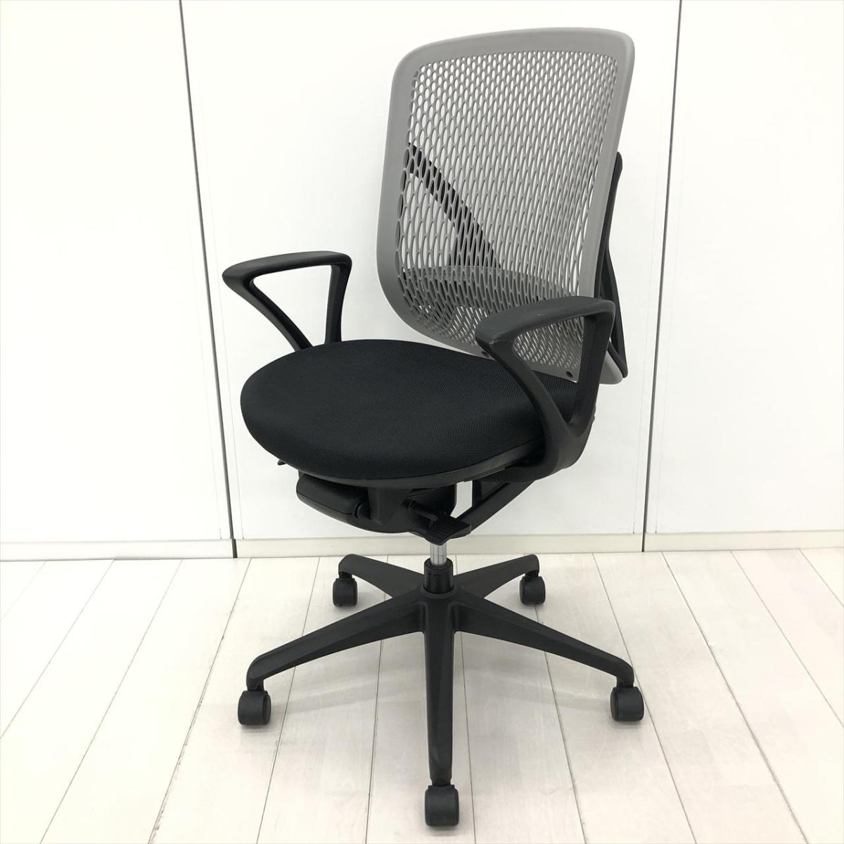 【知る人ぞ知るチェア入荷！独特のフレーム構造により良質な座りを実現しました！】■イナバ製　イエラ（Yera）ハイバックチェア　固定肘（サークル肘）　■背面メッシュ　■グレー【HU】【関東倉庫在庫品】【弊社使用欄：A01066104】
                        yera
                                    中古
            