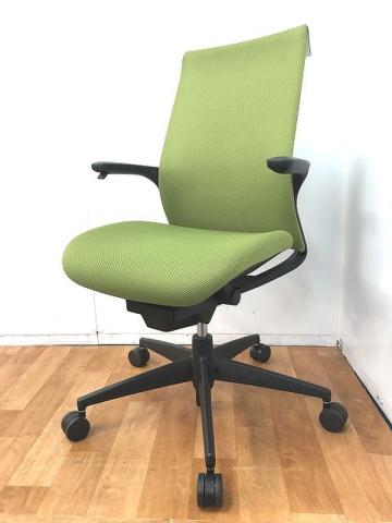 【中古】M4 樹脂  コクヨ（KOKUYO） 肘付ハイバックチェア