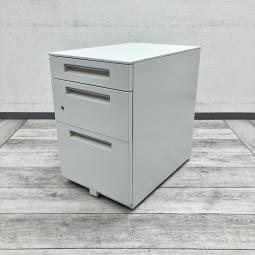 【中古】収納力と使いやすさを兼ね備えた定番ワゴン。
オフィス環境を快適に整えます。
#岐阜市 #各務原市 #名古屋市 #イナバ #Sワゴン #オフィス家具