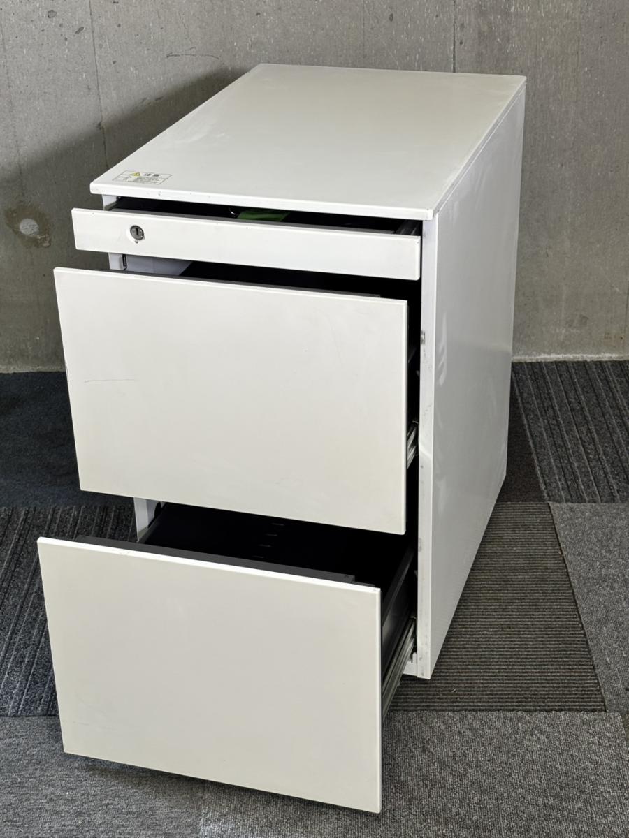 オカムラ　LINTOシリーズ　プリンターワゴン　定価　¥59,400 中古】プロユニット オカムラ/okamura ワゴン3段 598497 - 中古