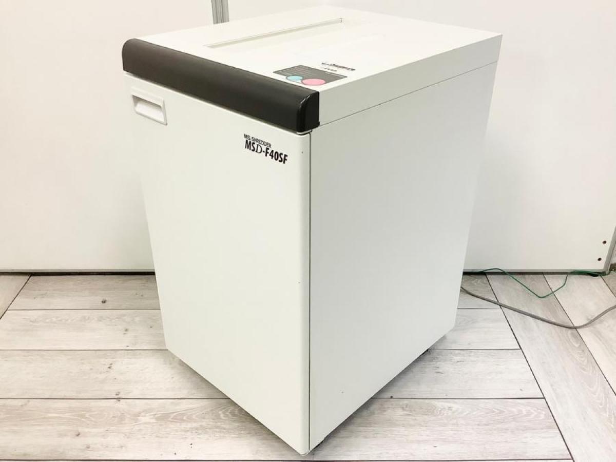 【機密書類よ、さようなら】まとめての裁断にも対応したパワフル設計！　■明光商会製　業務用シュレッダー　MSD-F40SF　MAX45枚細断　■セキュリティ対策バッチリ！スパイラルカット方式【MSシュレッダー】
                        MSDシリーズ
                                    中古
            