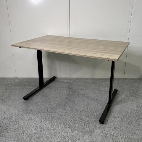 【中古】DCシリーズ DCRP-1207TN-71 イトーキ（ITOKI） ミーティングテーブル（会議机）
