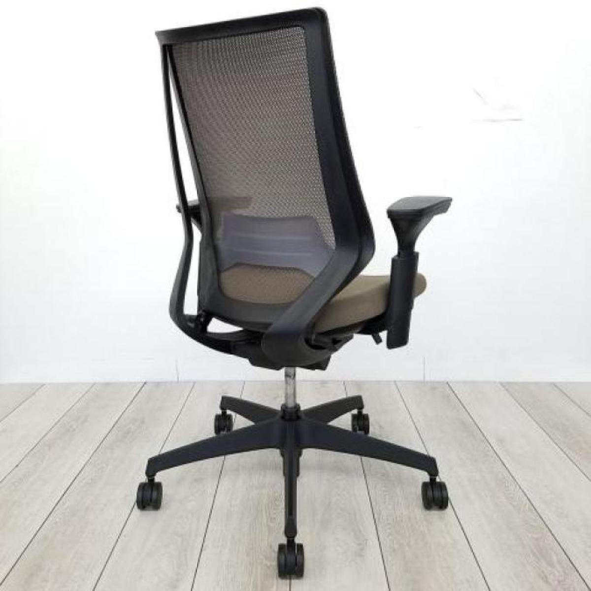 中古】デュオラ メッシュ コクヨ/KOKUYO 肘付ハイバックチェア 598717
