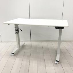 【電動で高さ調整可能・立ち姿勢を取り入れた新しいワークスタイルへ！】■電動昇降テーブル　平机　■W1200×D600×H700～1200㎜　■キャスター付き　■ホワイト