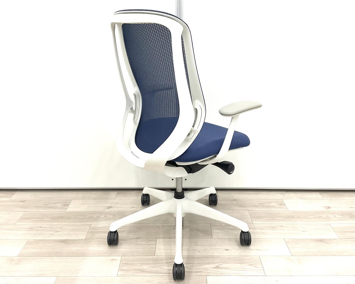 bl　オカムラ　シルフィーチェア　前傾機能　ハイバック　メッシュタイプ　中古 中古】シルフィーメッシュ オカムラ/okamura 肘付ハイバックチェア