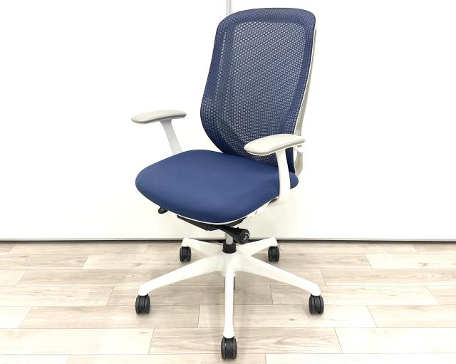 【中古】シルフィーメッシュ  オカムラ（okamura） 肘付ハイバックチェア