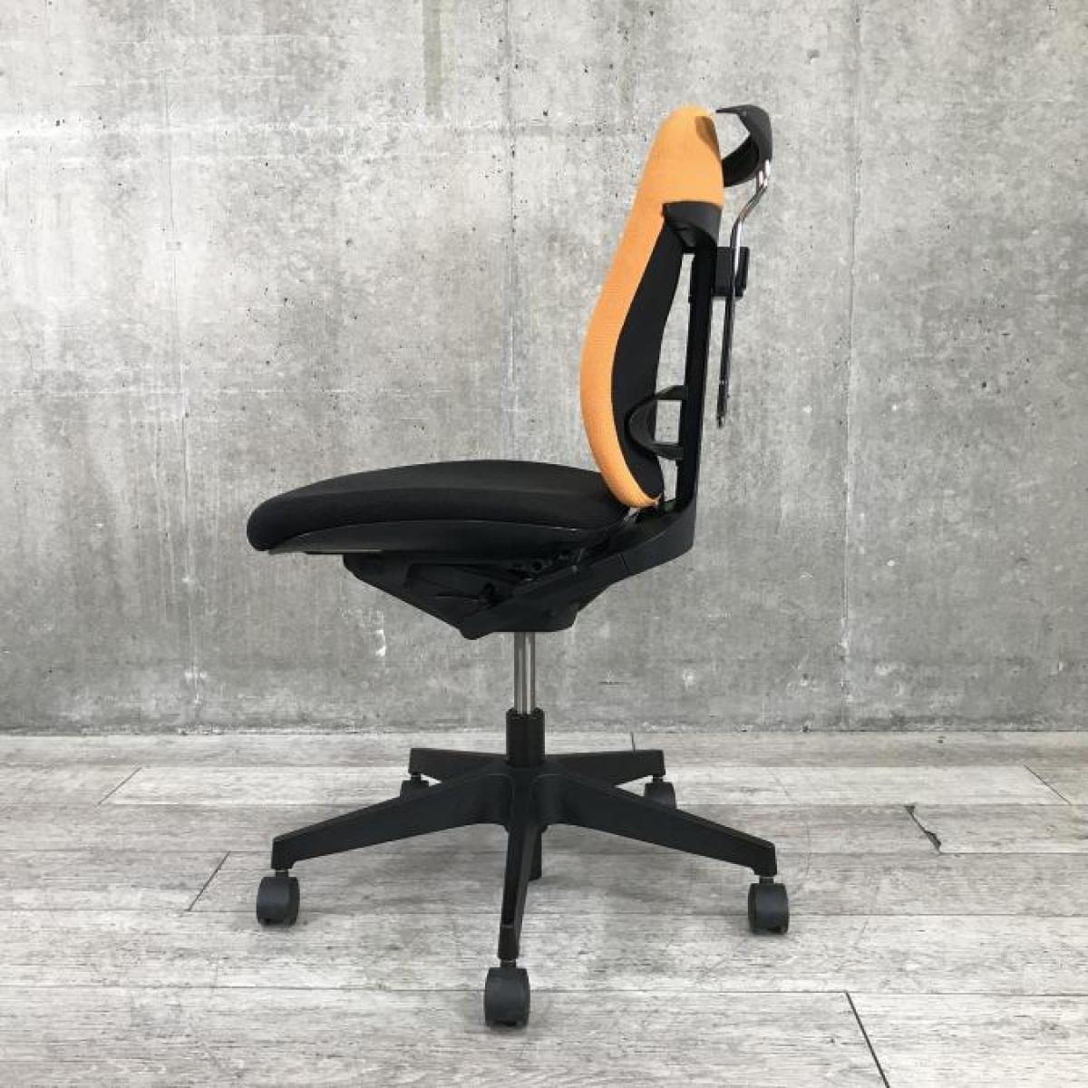 中古】プラオチェア イトーキ/ITOKI 肘無ローバックチェア 598930