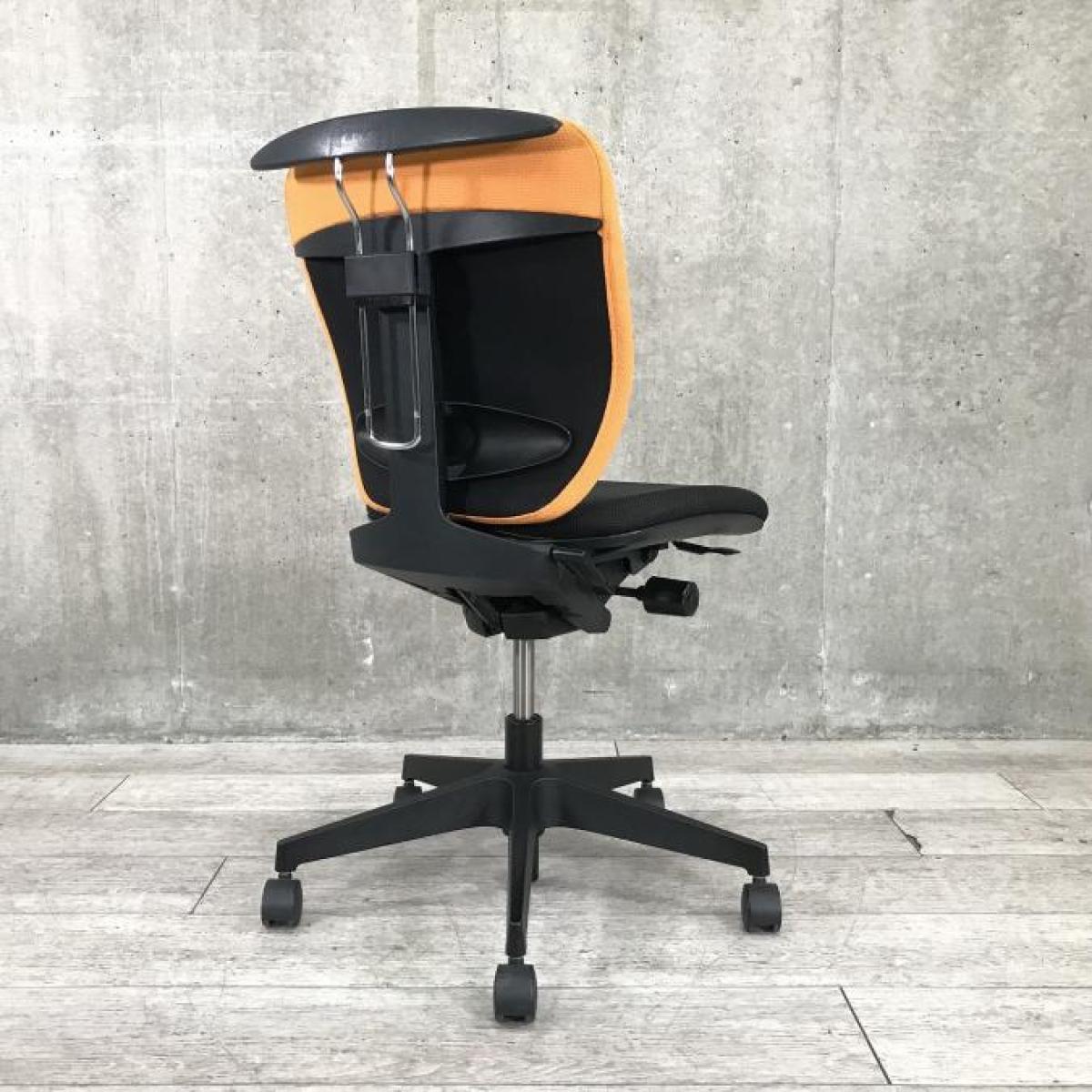 プラオ　オフィス　チェア　イトーキ ITOKI 中古】プラオチェア イトーキ/ITOKI 肘無ローバックチェア 598931