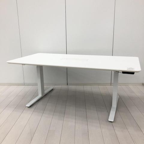【中古】Swiftテーブル  オカムラ（okamura） 昇降テーブル
