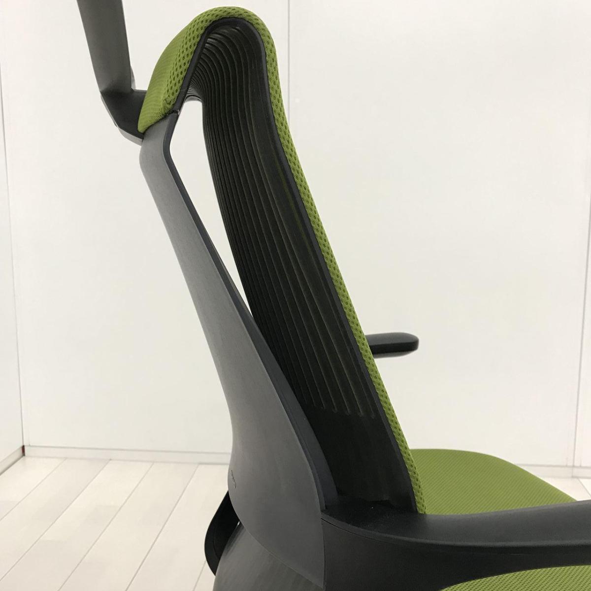 中古】M4 樹脂 コクヨ/KOKUYO 肘付ハイバックチェア 599012 - 中古