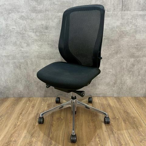 【中古】シルフィーメッシュ  オカムラ（okamura） 肘無ハイバックチェア