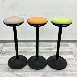 【中古】オレンジ・ライトグリーン・アイボリーの3色セット。
空間を明るく演出する人気チェアです。
#浜松市 #磐田市 #袋井市 #掛川市 #豊橋市 #ピルエット #ハイチェア