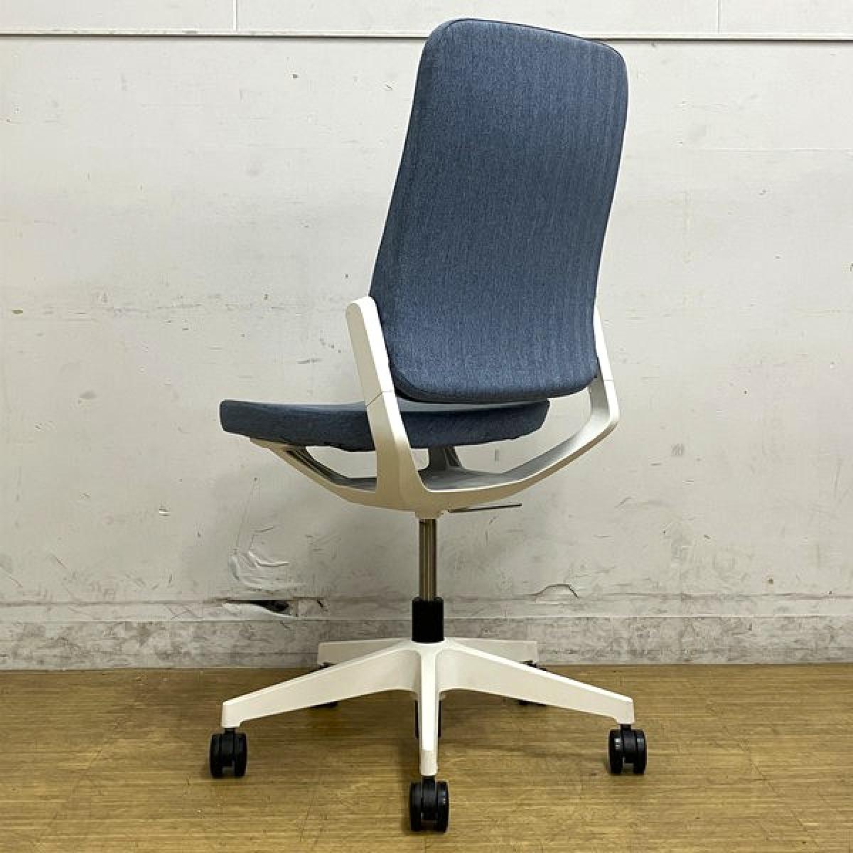 直引取割引可【美品】イトーキ製 牛革デスクチェア 発送元埼玉県 中古】レヴィチェア KG-510SB-W9B3 イトーキ/ITOKI 肘無ハイバック