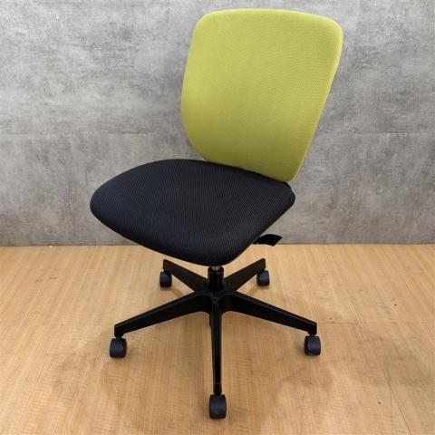【中古】プラオチェア  イトーキ（ITOKI） 肘無ローバックチェア