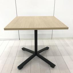 【カフェスペースやリフレッシュスペースに最適】■コクヨ（KOKUYO）製　ビエナ（VIENA）シリーズ　ミーティングテーブル　フラップ式　角テーブル　■キャスター脚 　■ラスティックミディアム天板×ブラック脚　【弊社使用欄：A01081621】