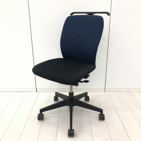 【中古】フルゴ KF-440GBHT1T1B2 イトーキ（ITOKI） 肘無ローバックチェア