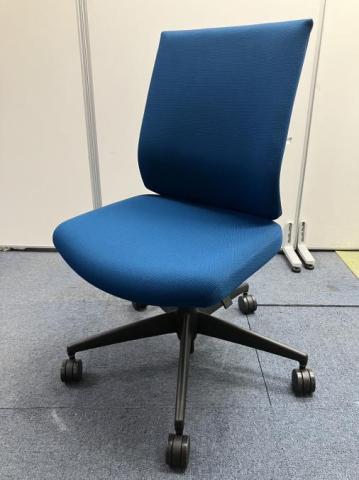 【中古】ウィザード3 樹脂  コクヨ（KOKUYO） 肘無ローバックチェア
