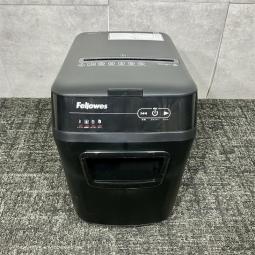 ★１台限定入荷★　Fellowes製のオートフィードシュレッダー【250M】　　オフィスバスターズ福岡博多店は、福岡を拠点として、日本全国へ中古オフィス用品・オフィス家具を提供しております》