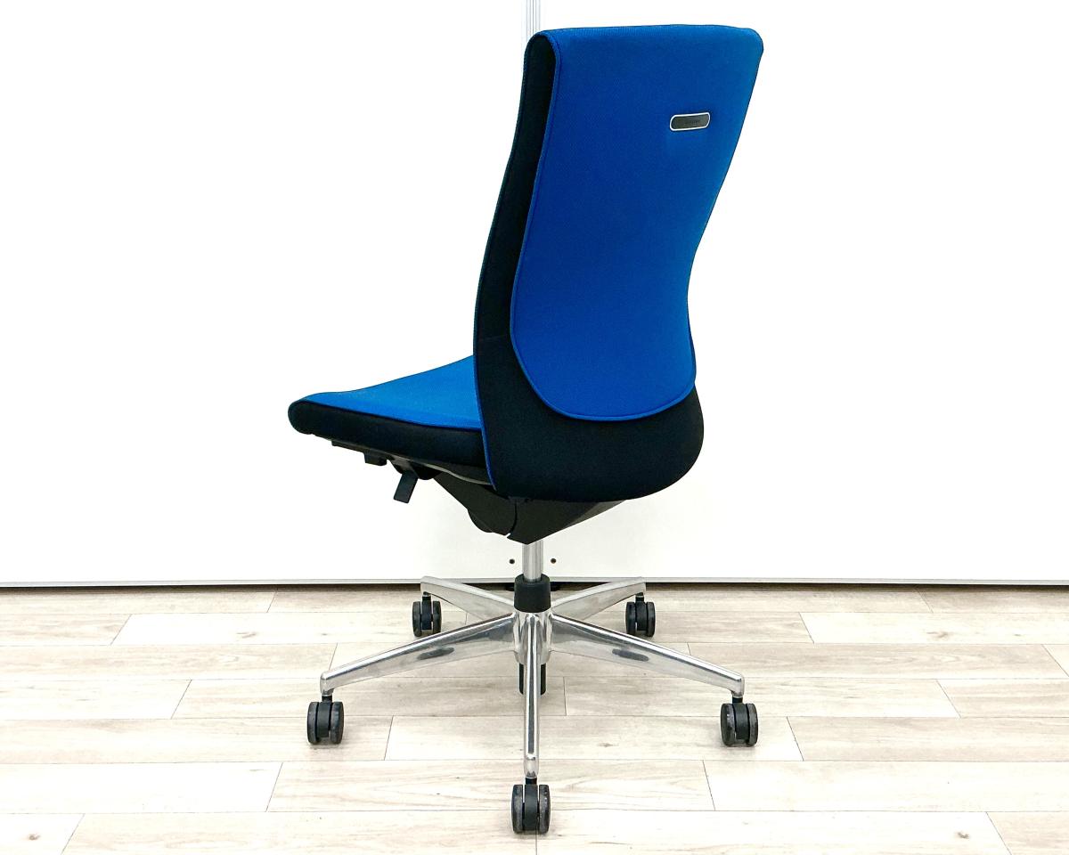 オフィス用家具 コクヨ プント ハイバック 肘置き付事務椅子『良品 