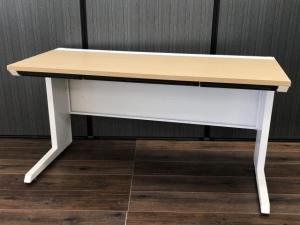 イトーキ製の平机【CZR/ナチュラル】 ＊中古オフィス家具・中古オフィスチェアをお探しの方は、オフィスバスターズ福岡博多店までお気軽にお問い合わせください！#良品　#格安  #事務机　#買い替え　#拠点開設　#移転