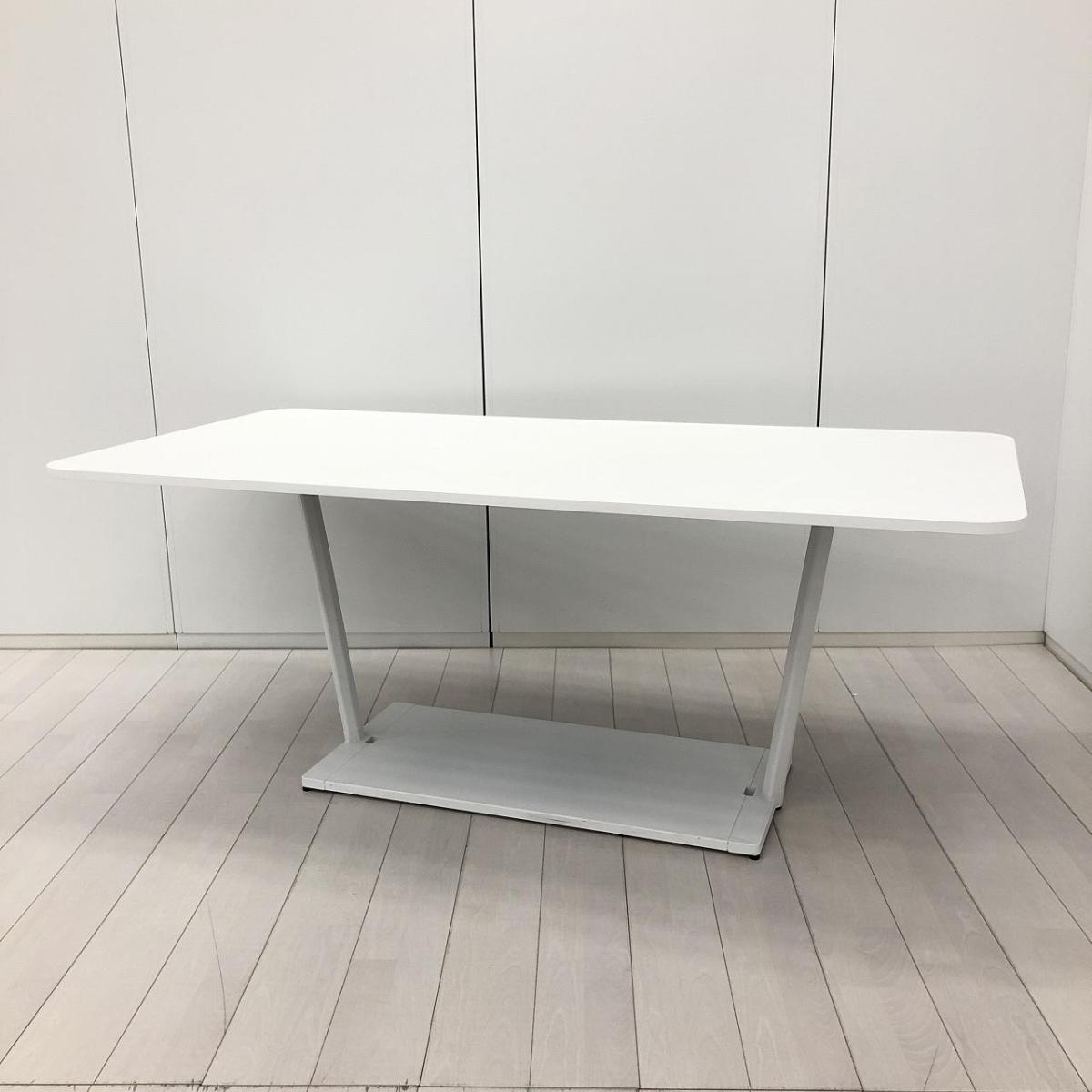 【デザイン性の高いラウンジ空間向けテーブルが入荷しました！】■コクヨ製　リージョンシリーズ　ミーティングテーブル　W1800×D900mm　天板:ホワイト木目【KOKUYO　Region】【ABW】
                        リージョン
                                    中古
            