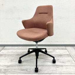 【中古】カフェのような心地よい空間づくりに。
人気のライブスシリーズ入荷しました。
テラコッタ色
#岐阜市 #大垣市 #各務原市 #名古屋市 #オカムラ #ライブス
