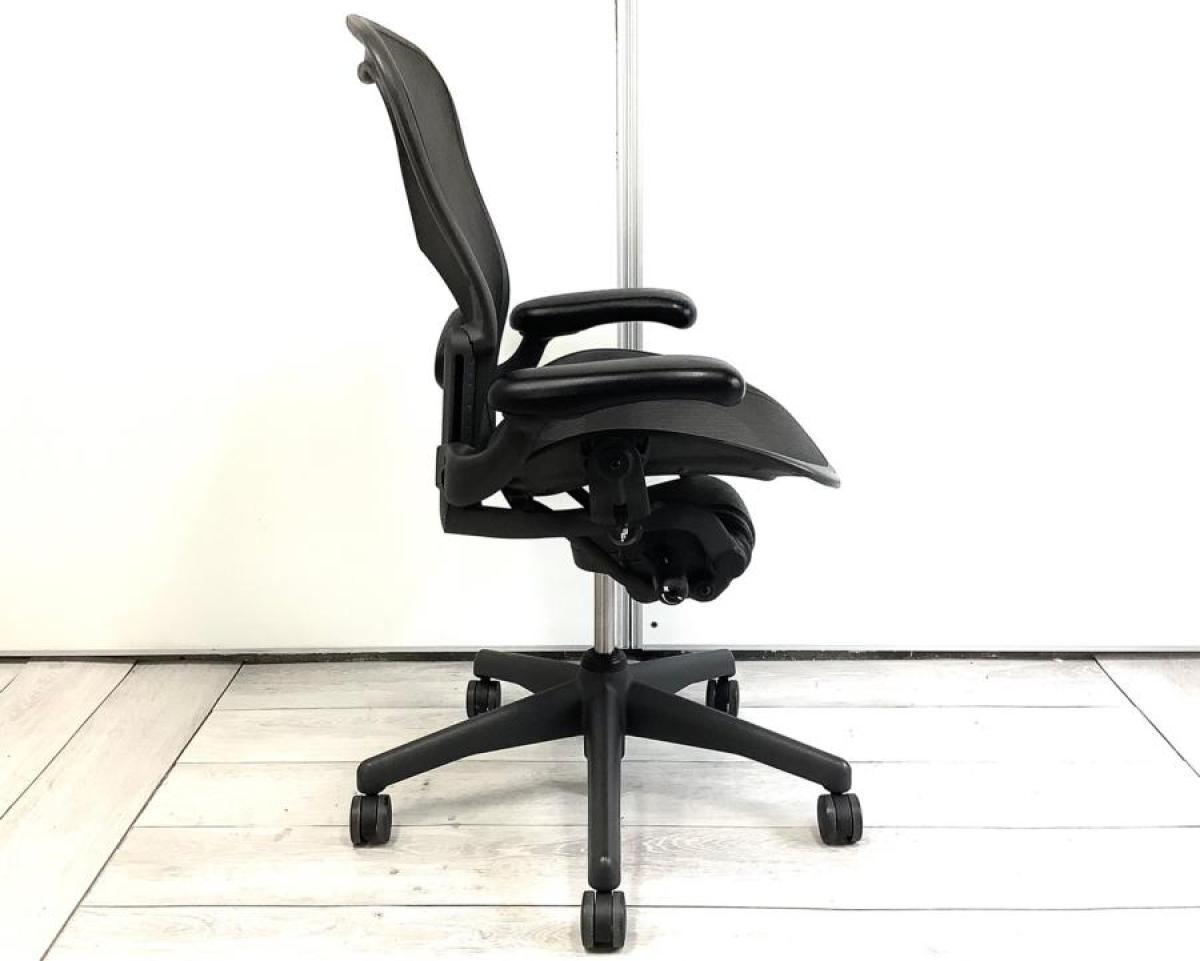 中古】アーロンチェア Herman Miller/ハーマンミラー 肘付ハイバック