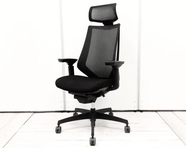【中古】デュオラ メッシュ  コクヨ（KOKUYO） 肘付ハイバックチェア