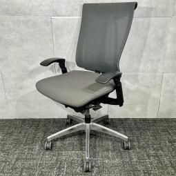 【スタイリッシュなメッシュチェアが入荷！】◆イトーキ/セレーオ　ハイバック　可動肘　《オフィスバスターズ福岡博多店は、福岡を拠点として、日本全国へ中古オフィス用品・オフィス家具を提供しております》