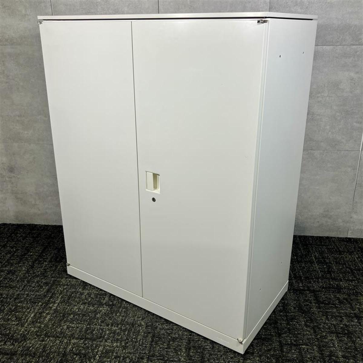 【オカムラ製両開き書庫が入荷！】◆オカムラ/3S　観音開き　収納　《オフィスバスターズ福岡博多店は、福岡を拠点として、日本全国へ中古オフィス用品・オフィス家具を提供しております》
                        3S 書庫
                                    中古
            