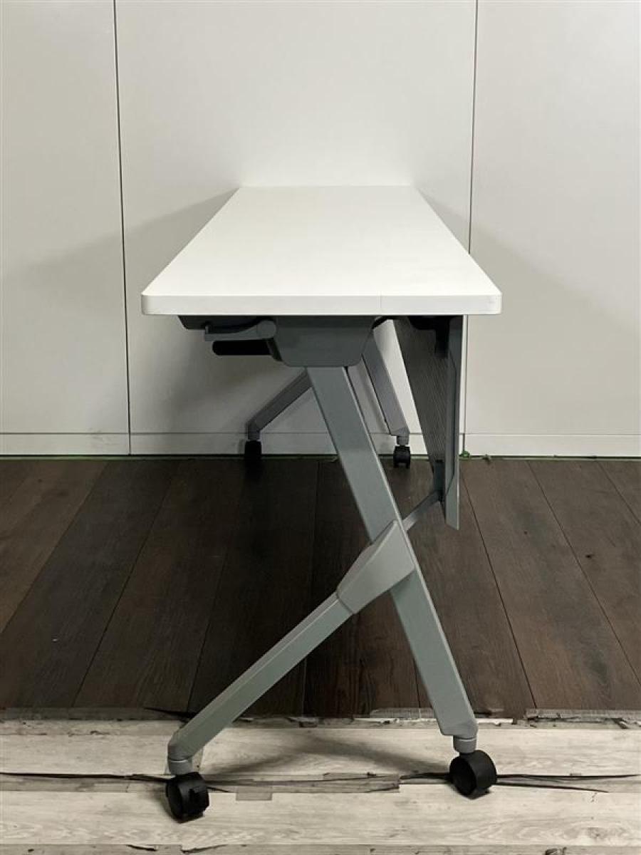 中古】フラプター オカムラ/okamura スタックテーブル(長机/折りたたみ