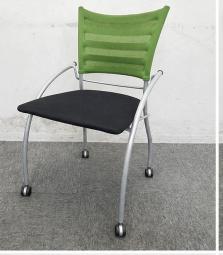 【8月末から入荷予定！先行予約品】【関東大量入荷予定】【約600脚入荷予定】ミーティングチェア/ネスティング■イトーキ製/プリエ2/グリーン色　【弊社使用欄：8月下旬】【SYS】