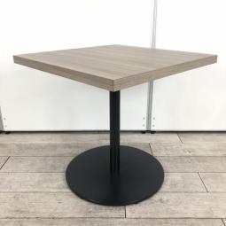 【スタイリッシュな空間を演出！】■オカムラ製　カフェテーブル　W750×D750×H720mm　■オシャレな木目デザイン！【Okamura　Alt Piazza】【ABW】