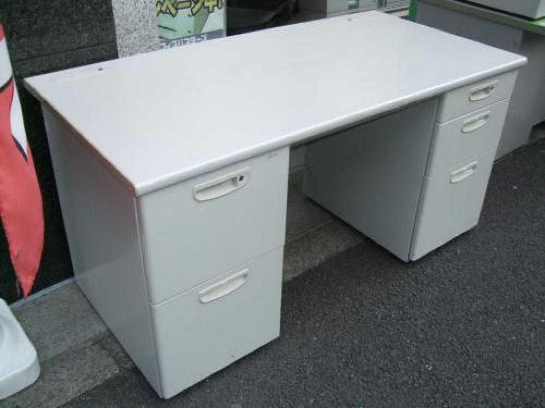 両袖机で仕事がはかどる。はかどると云えば両袖机なんです。
                                    中古
            