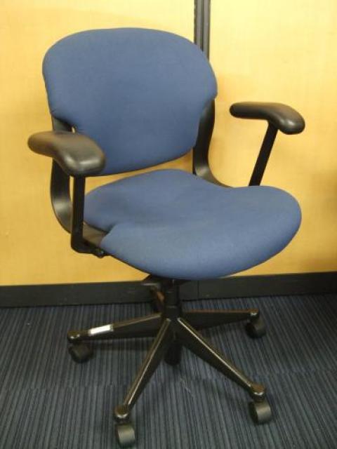 中古】 Herman Miller/ハーマンミラー 肘付ローバックチェア 60101 - 中古オフィス家具ならオフィスバスターズ