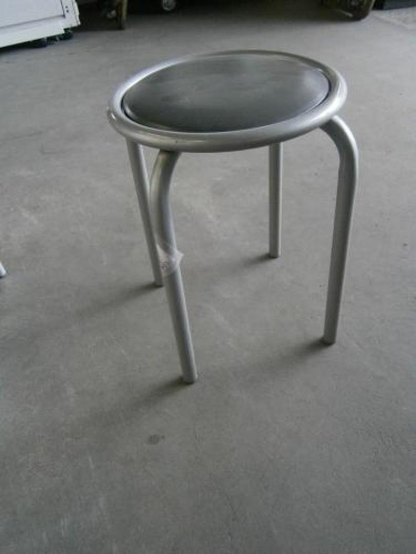 【丸いす】
                                    中古
            