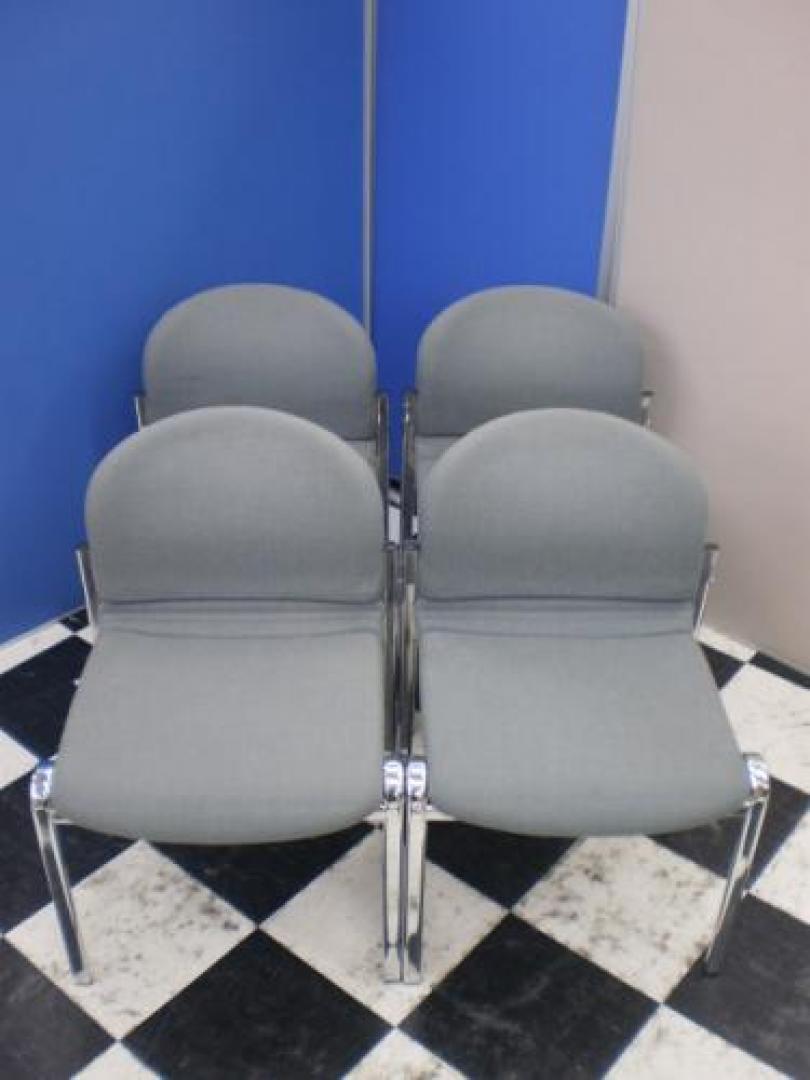スタッキングチェア4脚セットでご提供。1脚あたり、なんと￥2500！！【会議チェア】
                                    中古
            