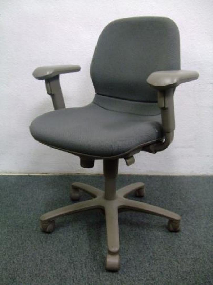 中古】CXチェア オカムラ/okamura 肘付ローバックチェア 60386 - 中古