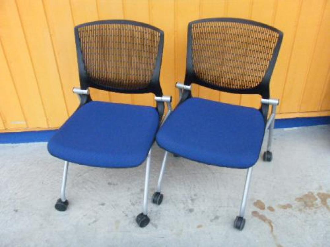 【セット商品】グラータ2脚セット
                                    中古
            