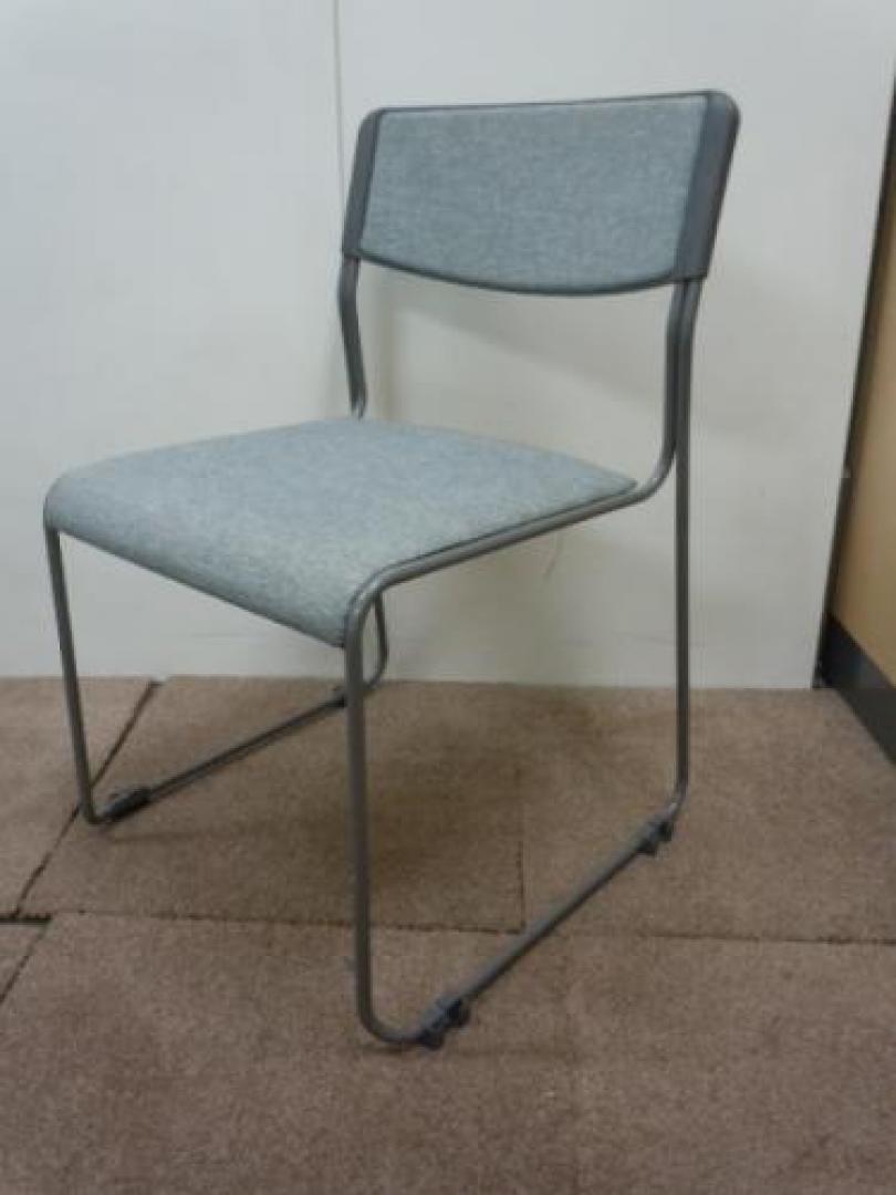 ■　【飯田橋店のサービス商品】【3脚限定在庫限り】　■　メーカー不明　■　スタッキングチェア　■　パットタイプ　■　グレーカラー　■　24脚入荷してきました【会議チェア】
                                    中古
            