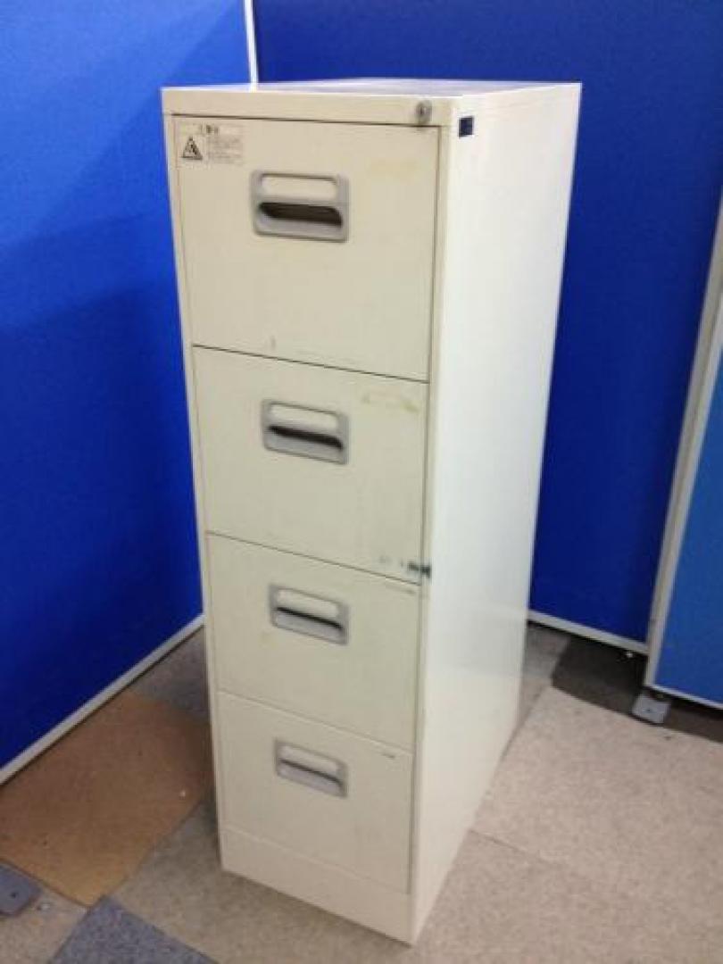 5/1在庫情報4段タイプのキャビネットです。
                                    中古
            