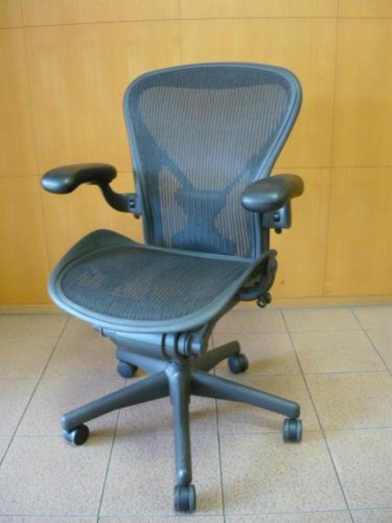 中古】アーロンチェア Herman Miller/ハーマンミラー 肘付ハイバック 