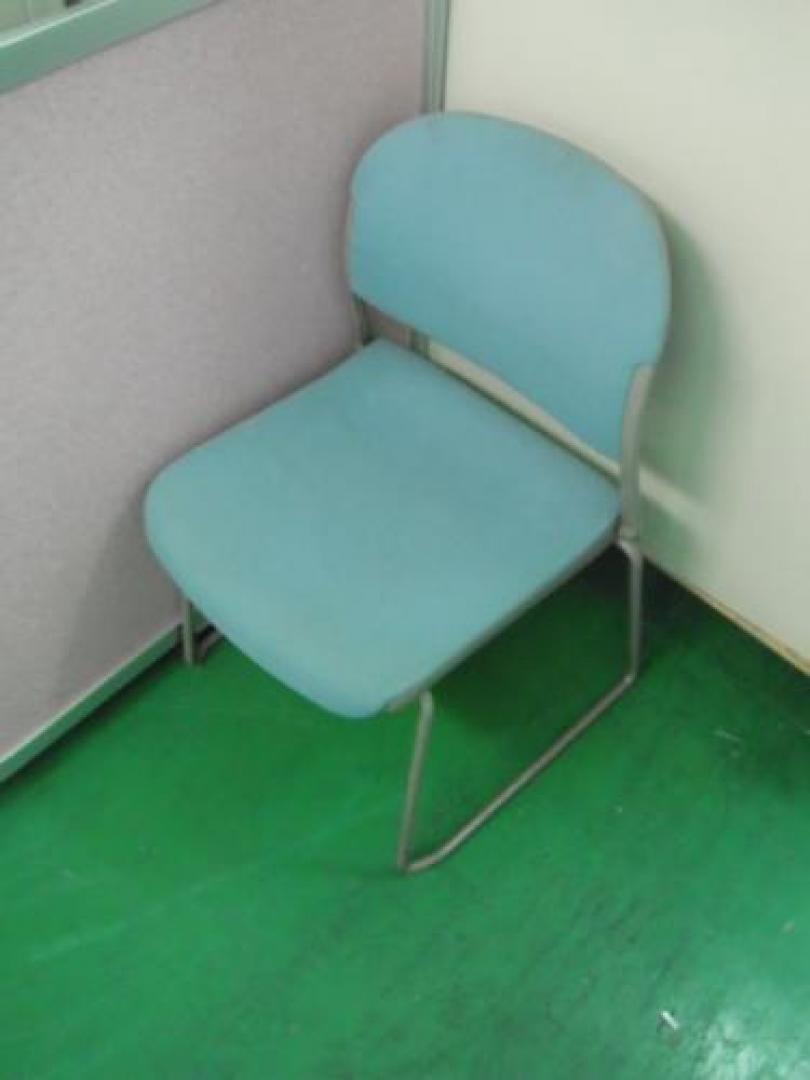 ■お買い得　スタッキングﾁｪｱー【会議チェア】
                                    中古
            