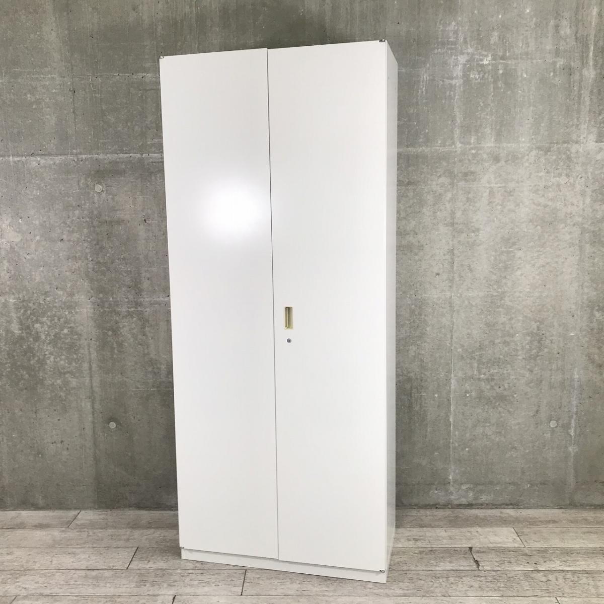 【カギ作成可能！】【A4ファイルも沢山収納可能！ホワイトカラーの人気シリーズ両開き書庫！】■イトーキ（ITOKI）製　シンライン（THIN LINE）　両開き書庫　ハイキャビネット　■ホワイト　■シリンダー錠
                        シンライン
                                    中古
            