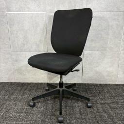 イトーキ製のオフィスチェア【プラオ/肘無/ブラック】が入荷しました！　＊中古オフィス家具・中古オフィスチェアをお探しの方は、オフィスバスターズ福岡博多店までお気軽にお問い合わせください！#良品　#格安　#事務椅子