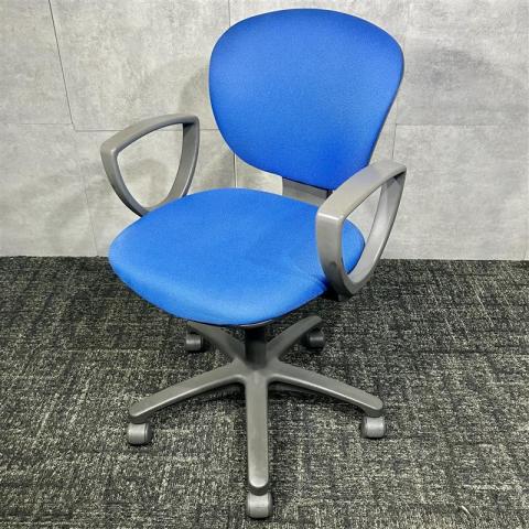 コクヨ製のオフィスチェア【レグノ セパレート/ブルー】が入荷しました! *中古オフィス家具・中古オフィスチェアをお探しの方は、オフィスバスターズ福岡博多店までお気軽にお問い合わせください!#良品 #格安 #