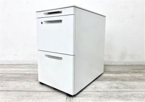 【定価約7万円】【大人気のコクヨ製GT３段ワゴン入荷！A4書類が2段で収納可能！】■コクヨ(KOKUYO)製　GTワゴンシリーズ　3段ワゴン　フリアドワゴン　W395×D600×H645㎜　■シリンダー錠　■ホワイト