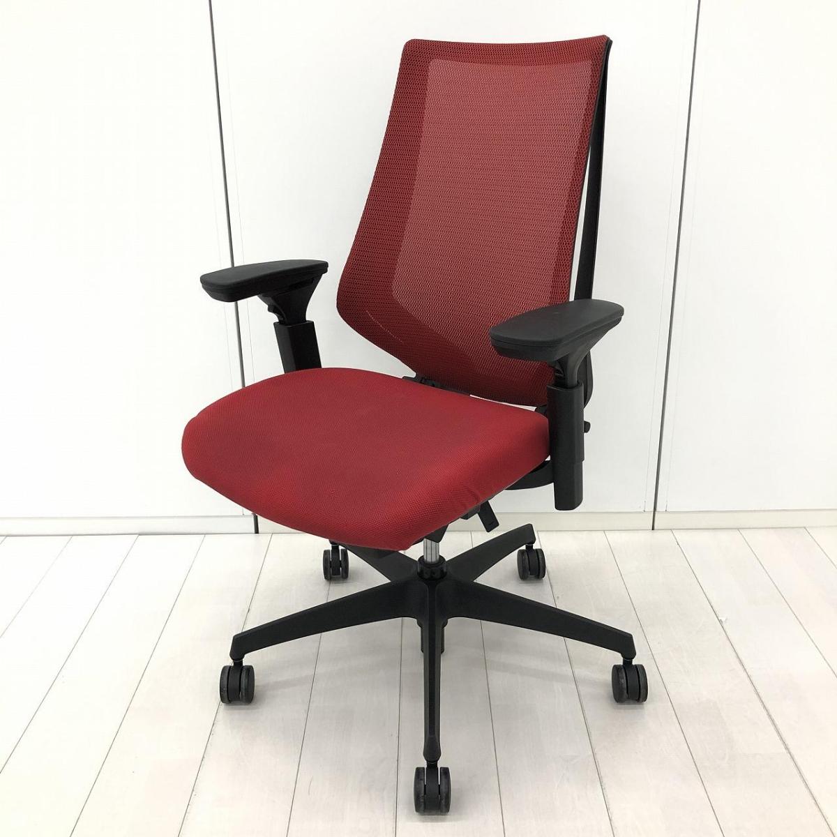 【在庫入替セール品！（本在庫限定価格）】【様々な体系や姿勢にも柔軟にフィット！座り心地抜群の肘付きハイバックチェア！】■コクヨ(KOKUYO)製　デュオラ(Duora)チェア　肘付ハイバック　背面メッシュ　■可動肘　■カーマイン(レッド)×ブラックシェル　【弊社使用欄：A01067473】【HU】
                        デュオラ メッシュ
                                    中古
            