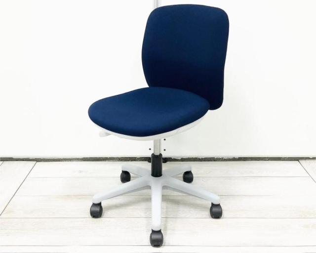 【中古】エニーザ  ウチダ（UCHIDA) 肘無ローバックチェア
